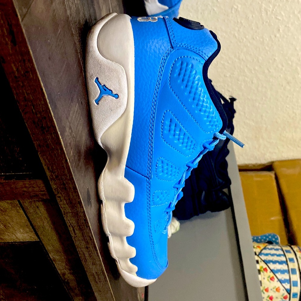 Air Jordan 9s retro lows